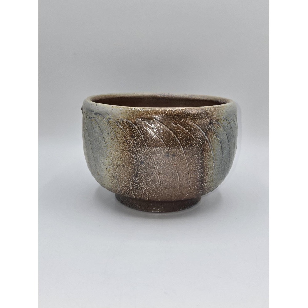 Studio‎ Pottery Bowl Hand Thrown Stoneware Brown Drip Glaze Signed Vu